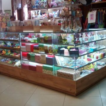 Торговый островок подарков и сувениров CraftRooms. (г. Днепр ТРЦ “Скорпион”)