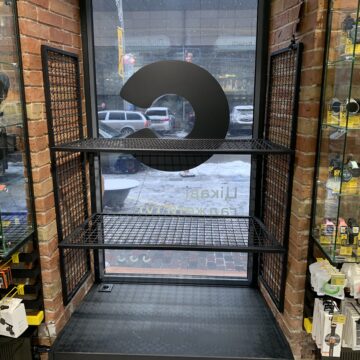 Полки в оконные арки Магазин “Touch”